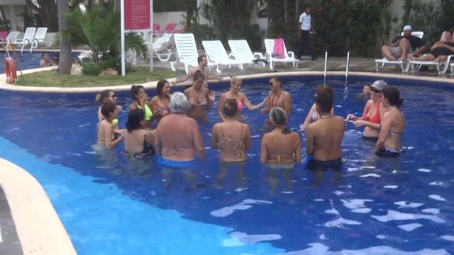 Dance in pool area of Oasis Palm resort in Cancun, Mexico. February 22-29, 2016. смотреть онлайн