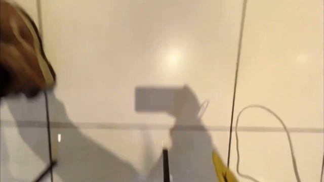 ‼️НАШЁЛ МОКРЫЙ СТУЛ ПО СЕРЕДИНЕ ТЦ‼️ смотреть онлайн