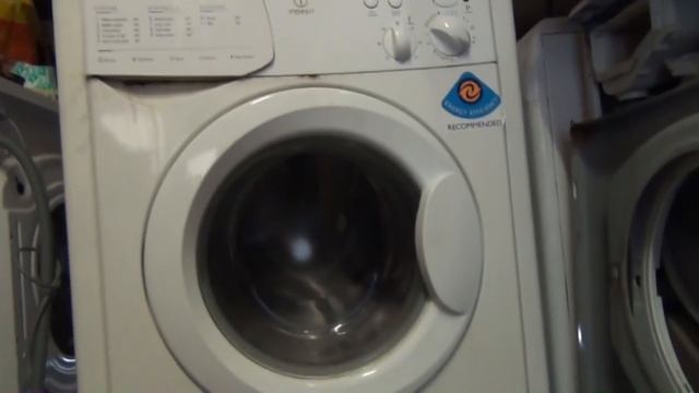 Indesit WI101 : F 02 motor jammed error смотреть онлайн