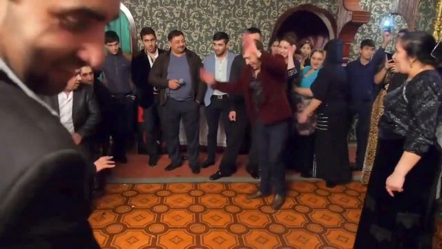 ЦЫГАН ТАНЦУЕТ смотреть онлайн