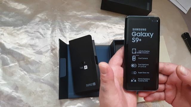 Распаковка Samsung Galaxy SM-G9650/DS на snapdragon 845 смотреть онлайн