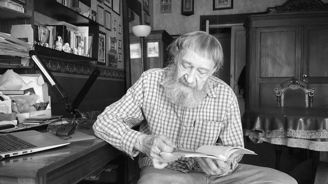 Леонид ЧЕРТКОВ "Среди ночи выползу за овин" читает Михаил Еремин смотреть онлайн