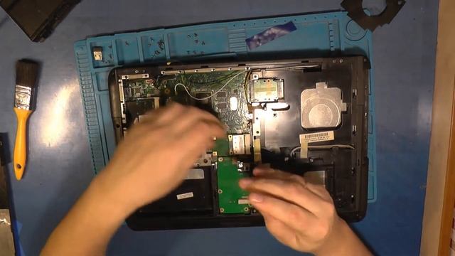 Разборка ноутбука ASUS K50AF смотреть онлайн