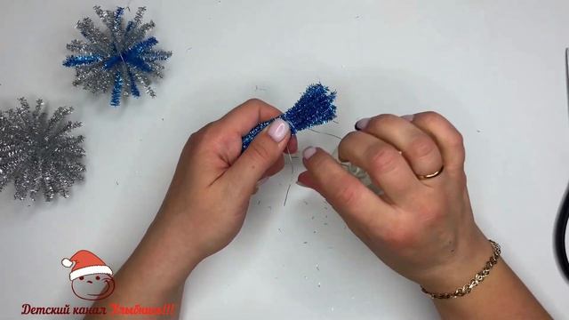 Красивая новогодняя елочная игрушка за 1 минуту | Christmas decorations смотреть онлайн