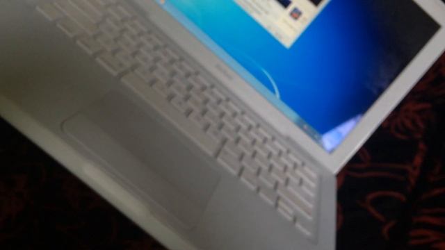 Bán Macbook A1181 giá 4,5 triệu giật mình luôn смотреть онлайн