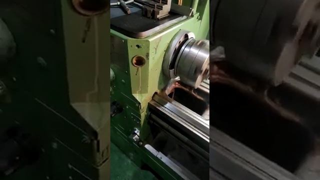 16д16а-01 Прецизионный Токарный Винторезный станок, РМЦ 750 мм. Видео в работе смотреть онлайн
