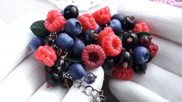 браслет с ягодами. малина из полимерной глины.