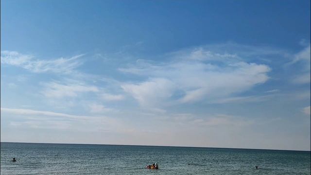 Мы отправляемся на центральный пляж Благо в станице Благовещенская.. смотреть онлайн