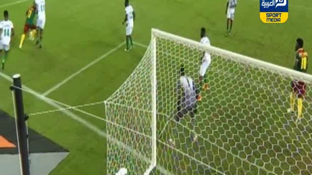 الكاميرون تضرب شباك غينيا بيساو من جديد وتحرز هدف التقدم 2-1 смотреть онлайн