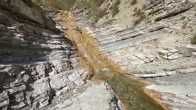 ОБ ЭТОМ МНОГИЕ МЕСТНЫЕ НЕ ЗНАЮТ / Черкесское ущелье 12 ВОДОПАДОВ / НОВОРОССИЙСК смотреть онлайн