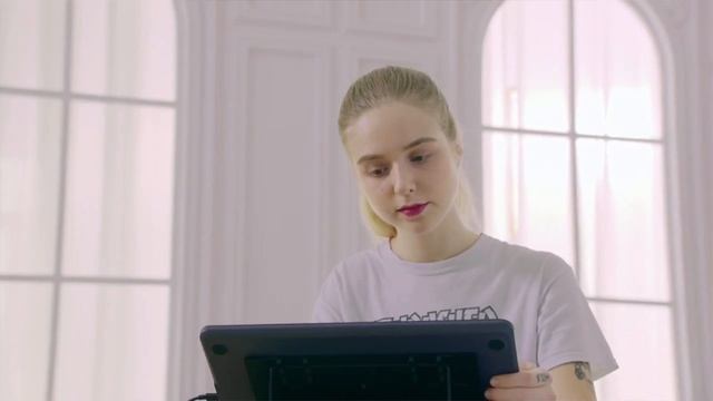 Huion Kamvas 13 Graphics Tablet Monitor Without Battery смотреть онлайн