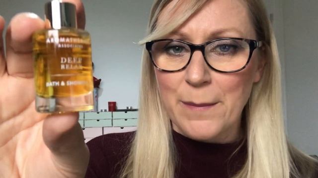 LATEST IN BEAUTY October 2019 смотреть онлайн