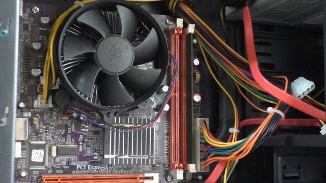 При запуске кулер крутится и останавливается на компьютере.Включается и сразу отключается ПК смотреть онлайн