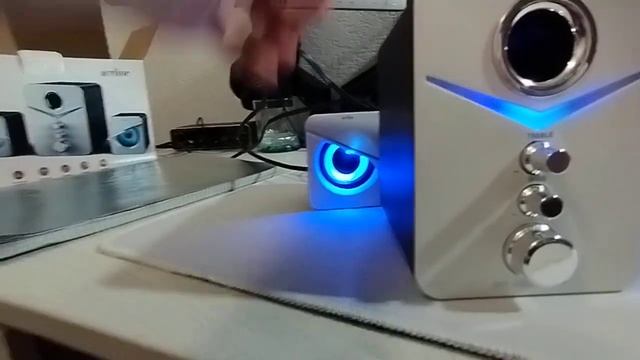 колонки бас джаз смотреть онлайн