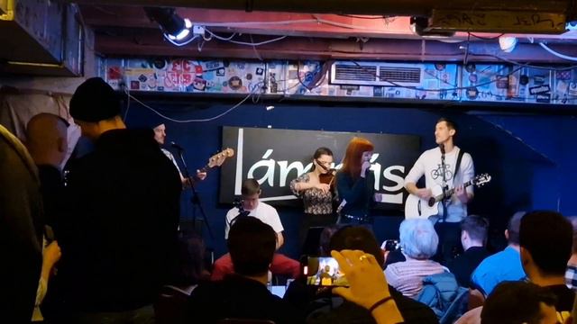 Papirhold zenekar Kakukk live @Lámpás смотреть онлайн