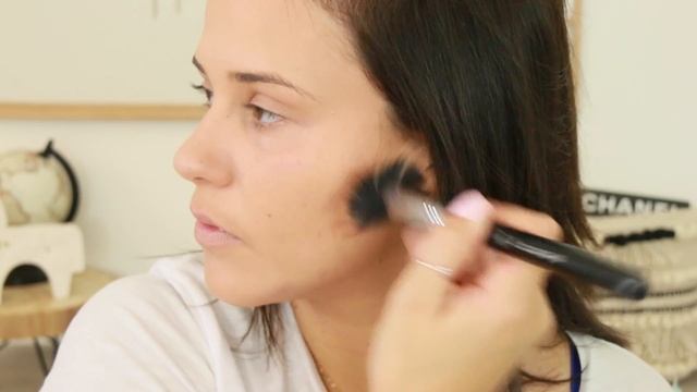 MA MERE FAIT MA VOIX OFF !