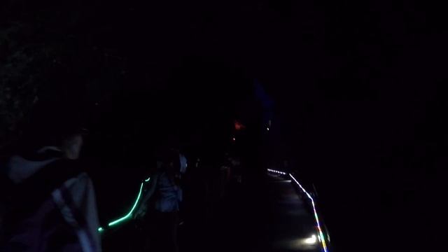 В Китай своим ходом. Горы "Шан Фан Шан". Пещера монахов. Май 2018г. Часть 17/1-я. смотреть онлайн