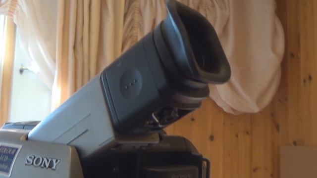 Sony Handycam CCD-TRV48E esittely смотреть онлайн