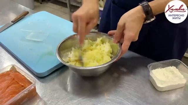 Картофельные драники со слабосоленым лососем смотреть онлайн