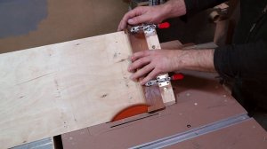 Приспособление для циркулярки. Пиление под 45 без наклона диска