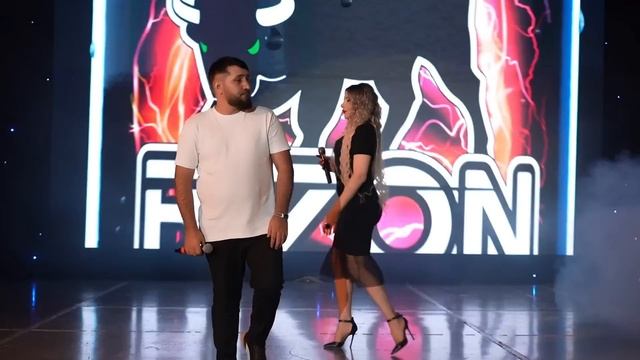 Асик Набиев и Марзият Абдулаева - И только смотреть онлайн