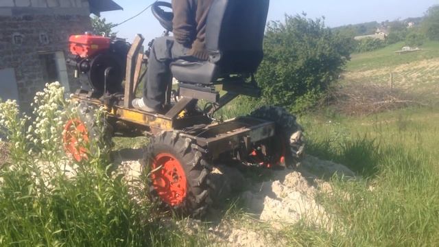 Самодельный минитрактор. Ходовые испытания. смотреть онлайн