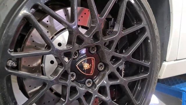 Из чего сделана Lamborghini Gallardo и почему все так дорого? смотреть онлайн