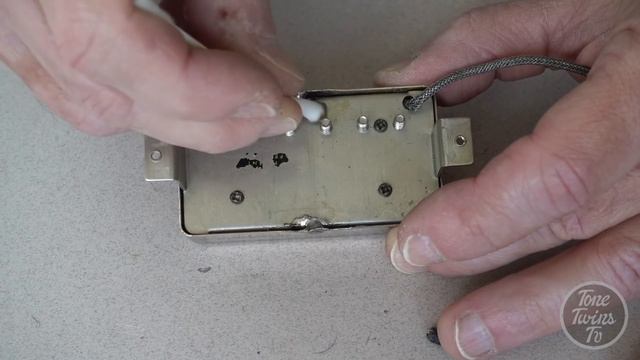 Vintage Gibson PAF Pickups - Going under cover смотреть онлайн
