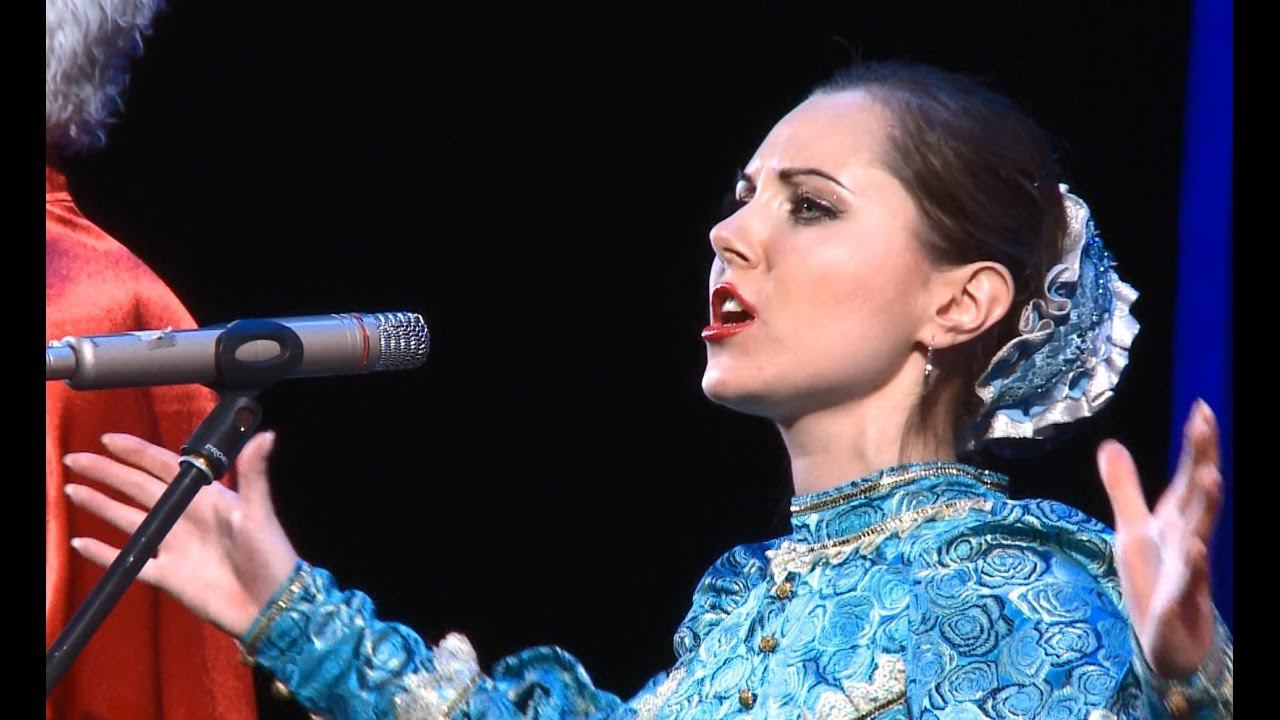 Казачий ансамбль Атаман. Течет река Волга. смотреть онлайн