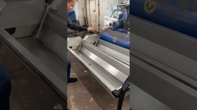 Групповая поилка для скота / оборудование для животноводства #поилка #поилкадляскота #минсельхоз смотреть онлайн