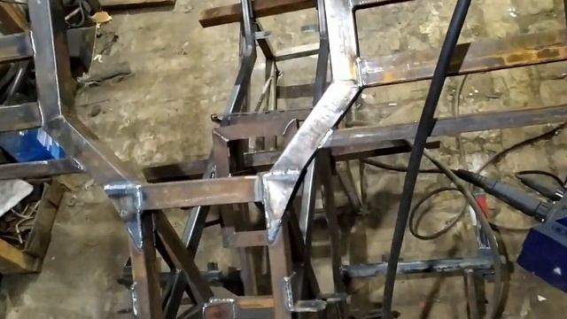 Усиливаю раму самодельного квадроцикла #20 смотреть онлайн