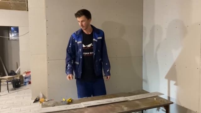 Ещё один вечер за укладкой керамогранита на УШП. Так ли нужна СВП? смотреть онлайн