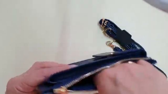 В мини-обзоре элегантная мини-сумочка от FABERLIC! смотреть онлайн