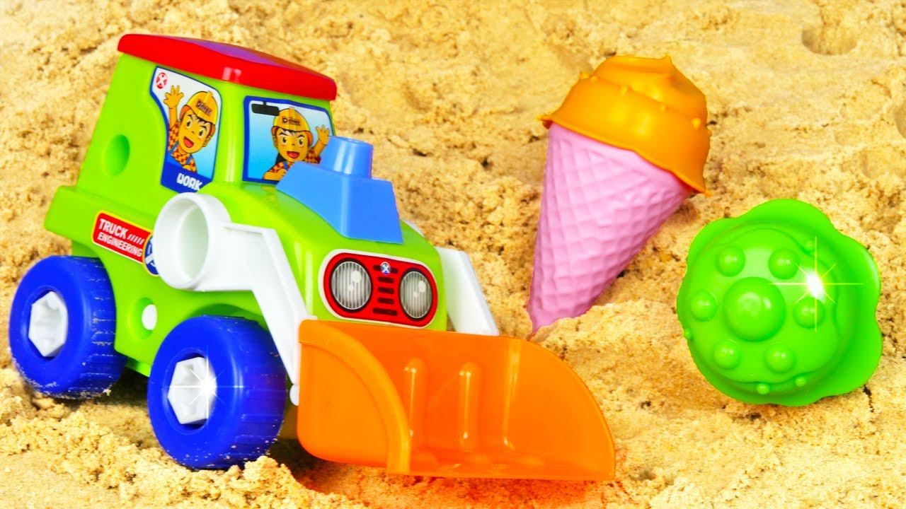 Видео машинки - Строим Дорогу и делаем Мороженое из Песка! - Весёлые игры. Видео шоу Моя песочница смотреть онлайн