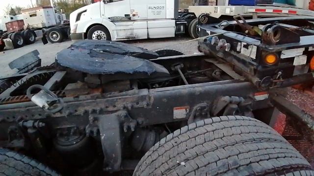 073.1 Двигаю седло без... полуприцепа?? в США ? @ATU_Athletic_Trucking_USA смотреть онлайн