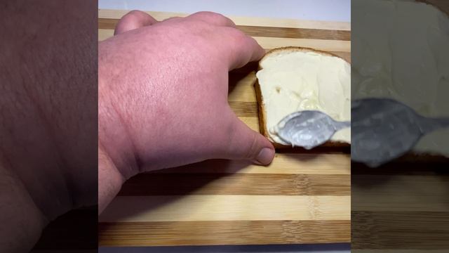 Бутерброд с ветчиной и сыром.