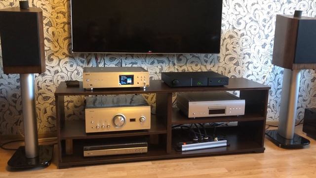 Акустика HECO Celan Revolution 3 и усилитель Naim NAIT 5si смотреть онлайн