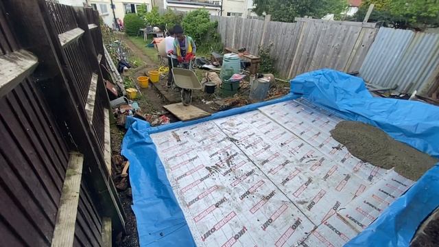 Pouring the floor slab - Ep 6 смотреть онлайн