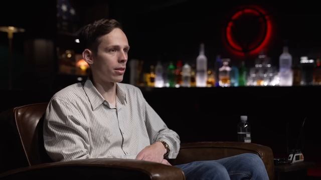 Hacker Shows Navy SEAL How Easy It Is To Obtain People's Information смотреть онлайн