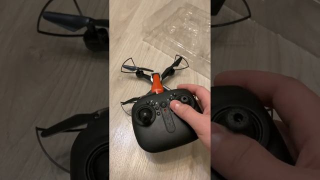 Обзор на дрона квадрокоптер Mobicaro Skylight смотреть онлайн