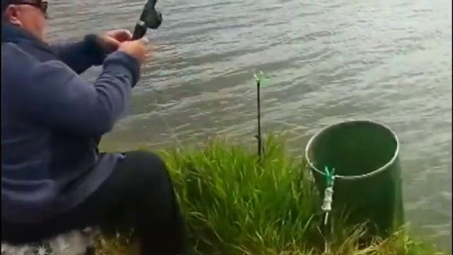 Рыбалка 19.08.22г. Красное озеро. смотреть онлайн