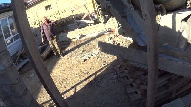 №6 В доме постелили ламинат,а перед домом вырос гараж смотреть онлайн