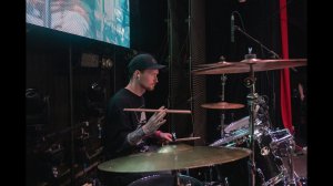 Сложно ли научиться играть на барабанах?