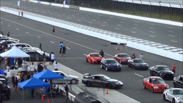 NISSAN GTR TRAPS 197MPH FROM A 60 ROLL смотреть онлайн