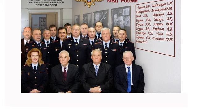 300-летию Российской полиции и ветеранам кафедры ООРД Академии управления МВД России посвящается смотреть онлайн
