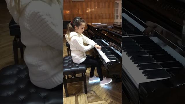 L. Keller, Etude. Arina Kinzikeeva ( 10 years), teacher Marta Havrushko. смотреть онлайн