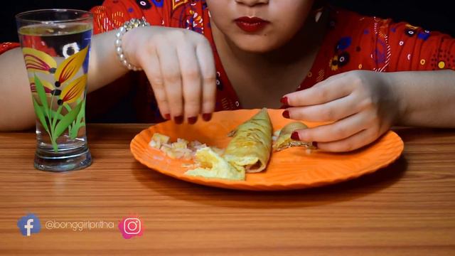 ASMR MUKBANG EGG ROLL & EGG OMELETTE (No Talking) EATING SOUNDS || BONGGIRLPRITHA || Non Veg смотреть онлайн