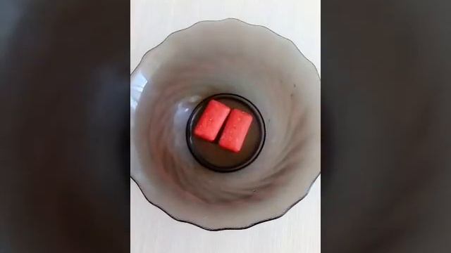DIY как сделать помаду из жвачки смотреть онлайн