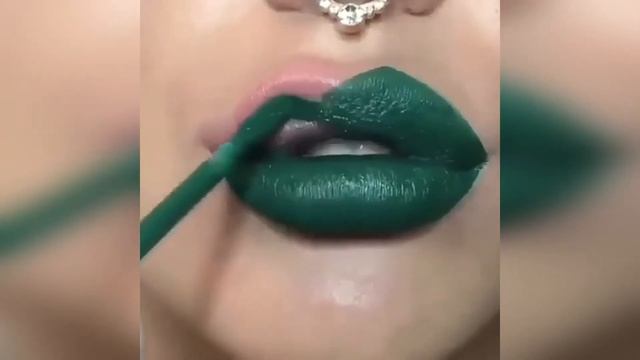 Как красиво и модно накрасить губы! How beautiful and fashionable to make up your lips! смотреть онлайн