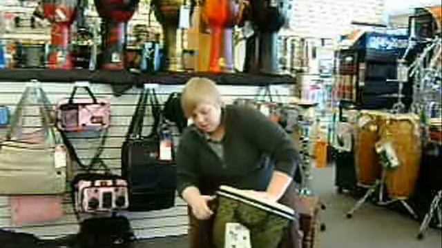 Shannon @ Samuel Music Demonstrating the Toca Freestyle Djimbe смотреть онлайн